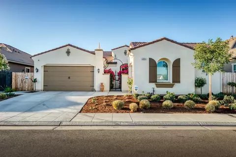 3243 Richmond Ave, Clovis, CA 93619 photo 1