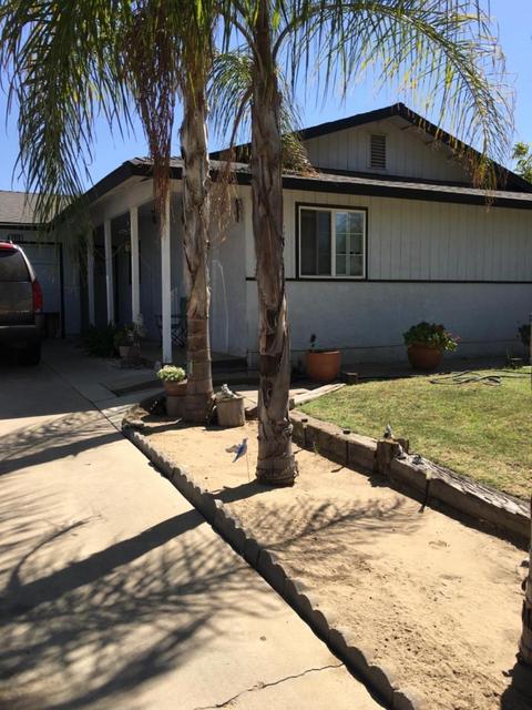 2619 Jackson St, Selma, CA 93662 photo 1