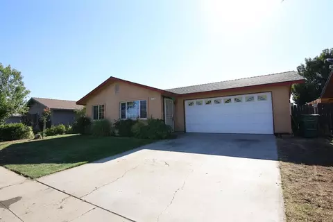 1116 Owens St, Madera, CA 93638 photo 1