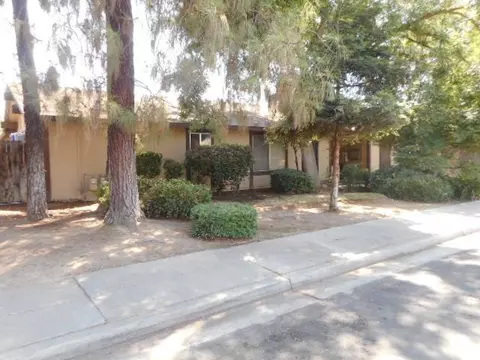 130 W 9th St, Clovis, CA 93612 photo 1