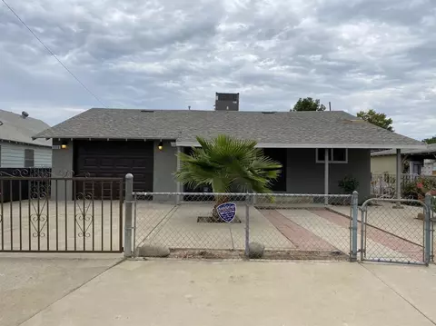 1316 I St, Sanger, CA 93657 photo 1