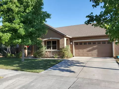 455 E Abbott Ave, Reedley, CA 93654 photo 1