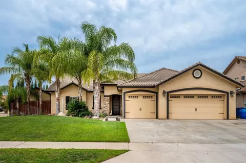 9 N Post Ave, Sanger, CA 93657 photo 1