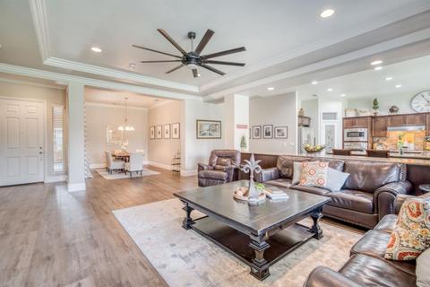 3175 Mitchell Ave, Clovis, CA 93619 photo 1
