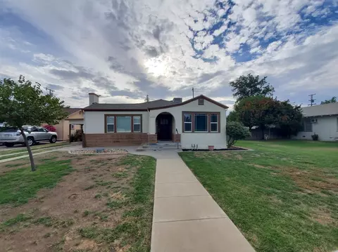 2709 A St, Selma, CA 93662 photo 1