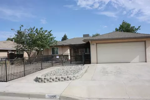 1255 Pontiac Ave, Clovis, CA 93612 photo 1
