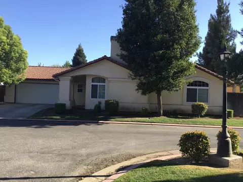 276 River Pointe, Madera, CA 93637 photo 1