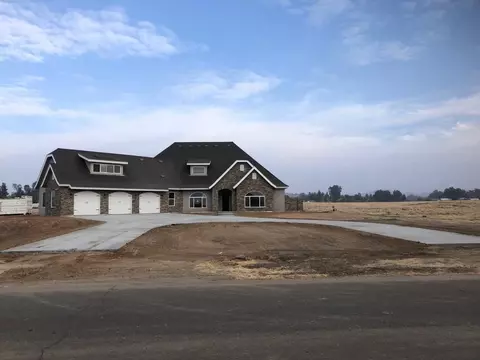 13294 E Falcon Meadow Ln, Clovis, CA 93619 photo 1