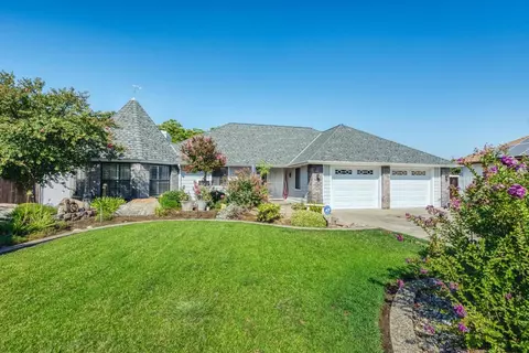 2846 Laverne Ave, Clovis, CA 93611 photo 1