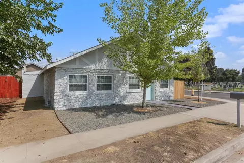 830 E Inyo Ave, Tulare, CA 93274 photo 1