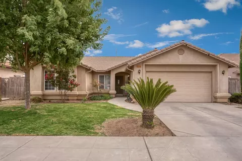 3566 Marina Dr, Madera, CA 93637 photo 1