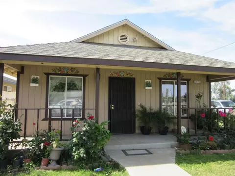 2475 Yerba St, Selma, CA 93662 photo 1