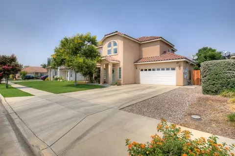 3126 Holt Ave, Sanger, CA 93657 photo 1