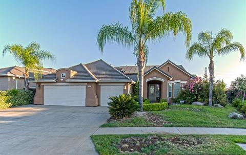 2741 Stuart Ave, Clovis, CA 93611 photo 1