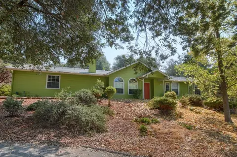 39199 John West Rd, Oakhurst, CA 93644 photo 1