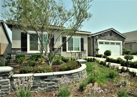 535 S Cascade Way, Madera, CA 93636 photo 1