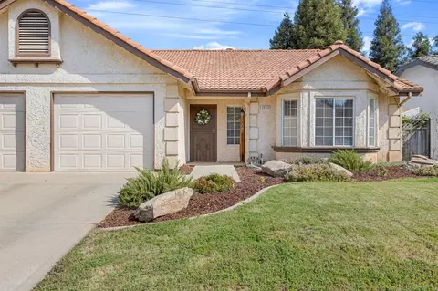 2453 Gibson Ave, Clovis, CA 93611 photo 1