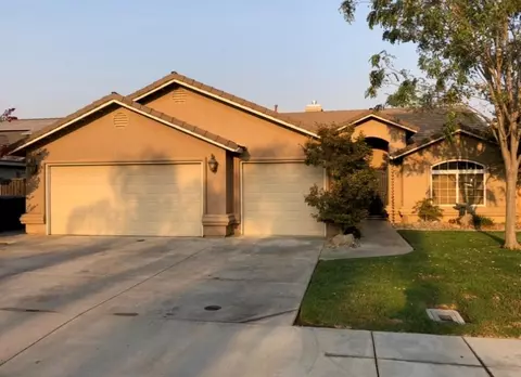 131 Santa Lucia Dr, Madera, CA 93637 photo 1