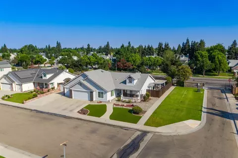 269 Oak Ave, Clovis, CA 93611 photo 1