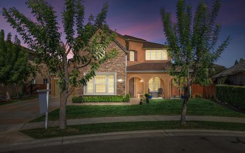 1163 Lester Ave, Clovis, CA 93619 photo 1