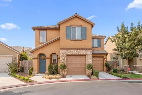 3088 Aerial Ln, Clovis, CA 93619 photo 1