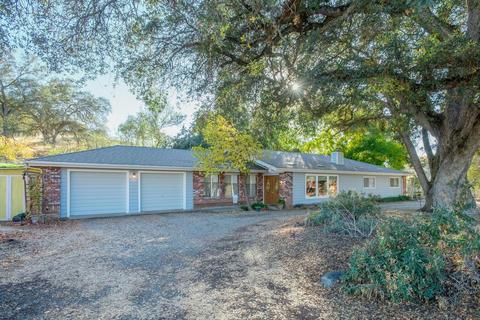 18882 Auberry Rd, Clovis, CA 93619 photo 1