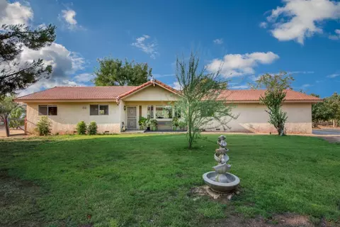 14614 E Shaw Ave, Sanger, CA 93657 photo 1