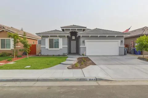 3044 Capistrano Dr, Madera, CA 93637 photo 1