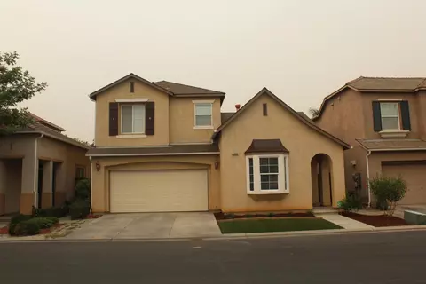 1659 Glen Kippen Ln, Clovis, CA 93619 photo 1