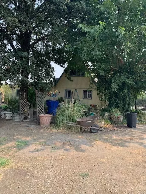 21342 E Weldon Ave, Sanger, CA 93657 photo 1