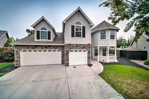 15793 W B St, Kerman, CA 93630 photo 1