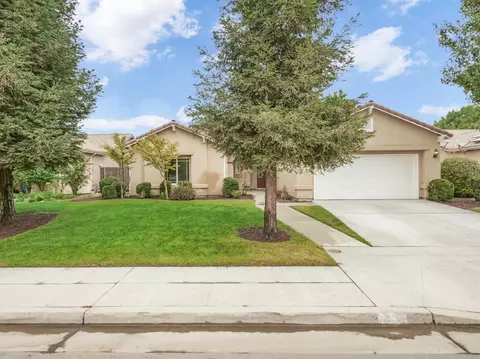 1224 W Nelson Ave, Fowler, CA 93625 photo 1