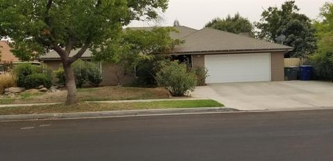 2322 Robinwood Ave, Clovis, CA 93611 photo 1