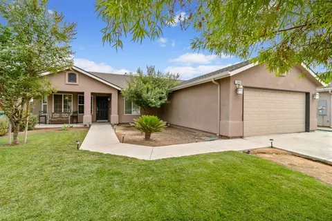 1988 Park Ave, Sanger, CA 93657 photo 1