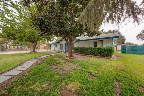 17609 Rodeo Dr, Madera, CA 93638 photo 1
