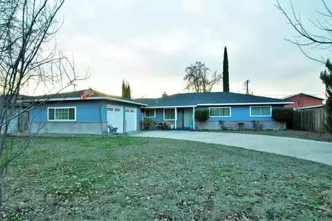 526 Willis Ave, Madera, CA 93637 photo 1