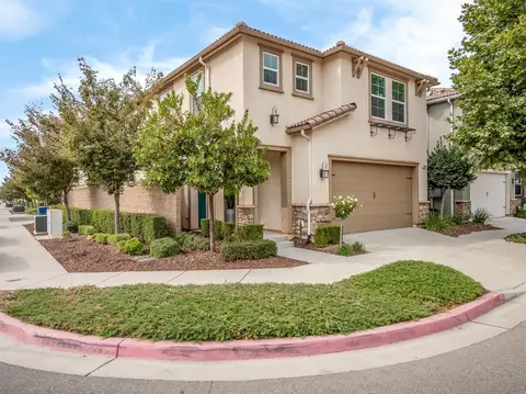 1502 N Sanders Ave, Clovis, CA 93619 photo 1