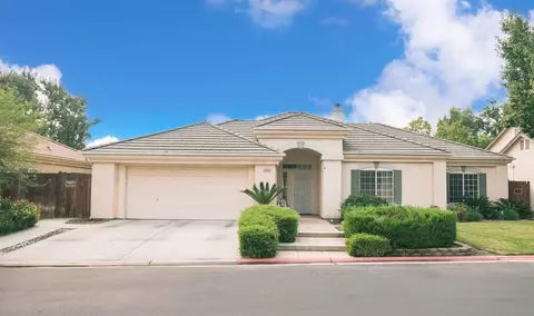 1854 Rialto Ct, Clovis, CA 93611 photo 1