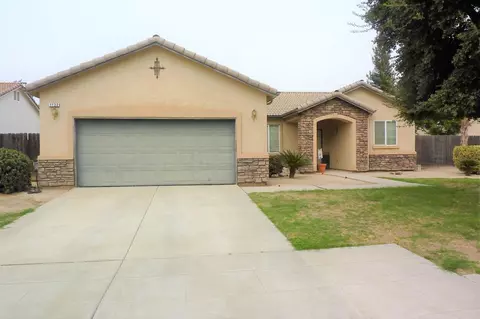 1122 W Jameson Ave, Fowler, CA 93625 photo 1