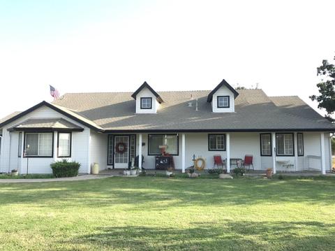 16559 W Kearney Blvd, Kerman, CA 93630 photo 1