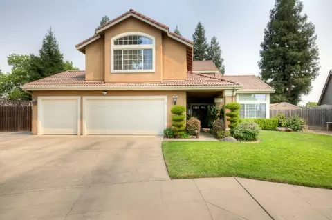 1695 Carolina, Clovis, CA 93611 photo 1