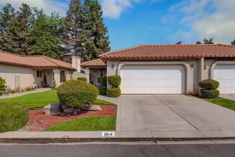 164 Crown Ln, Madera, CA 93637 photo 1