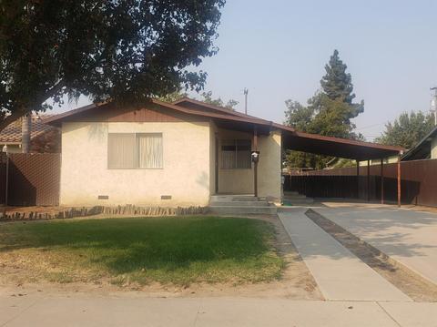 933 S 7th St, Kerman, CA 93630 photo 1