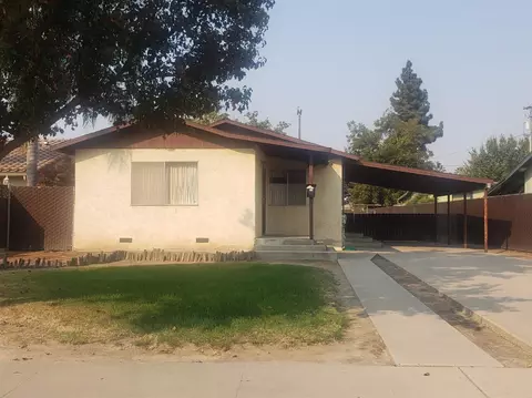 933 S 7th St, Kerman, CA 93630 photo 1