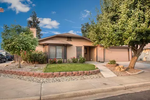 1617 Ashcroft Ave, Clovis, CA 93611 photo 1