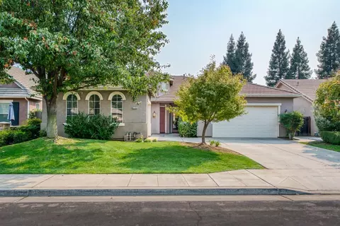 2734 Bellaire Ave, Clovis, CA 93611 photo 1