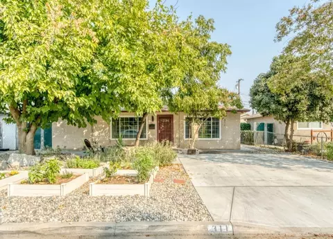 311 Cherry Ln, Clovis, CA 93612 photo 1