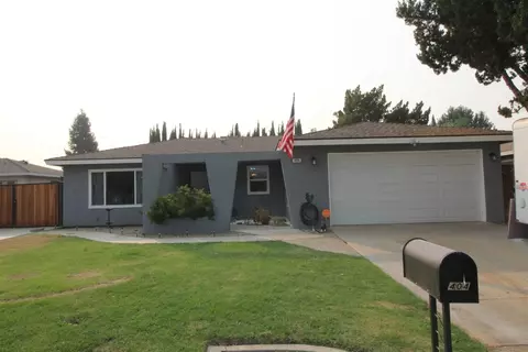 404 Autumn Rd, Madera, CA 93637 photo 1