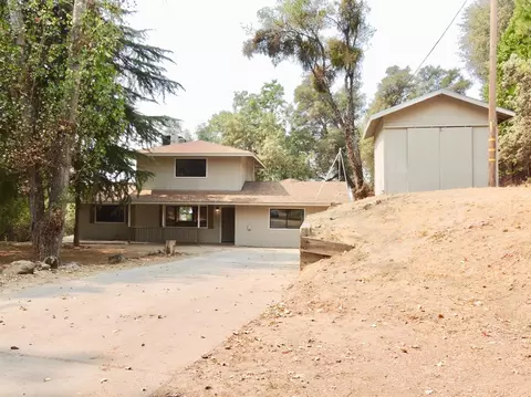 39598 John West Rd, Oakhurst, CA 93644 photo 1
