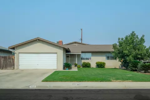 1922 Cherry Ave, Sanger, CA 93657 photo 1